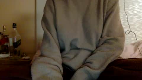 Snapshot of bermudatriangle12 chatting on March 7, 2025, 3:51 am tixxie online show from March 7, 2025, 3:51 am