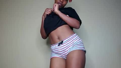 Snapshot of berries_lee chatting on September 17, 2025, 5:58 pm berries_lee online show from September 17, 2025, 5:58 pm