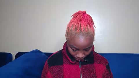 Snapshot of berries_lee chatting on September 23, 2025, 8:12 pm berries_lee online show from September 23, 2025, 8:12 pm