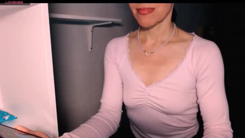 Snapshot of berry2024 chatting on January 15, 2026, 7:35 am berry2024 online show from January 15, 2026, 7:35 am