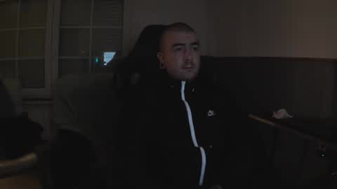 berto3389 online show from December 18, 2025, 1:44 am