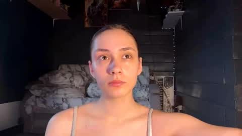 bessiemaben online show from April 5, 2026, 3:15 am