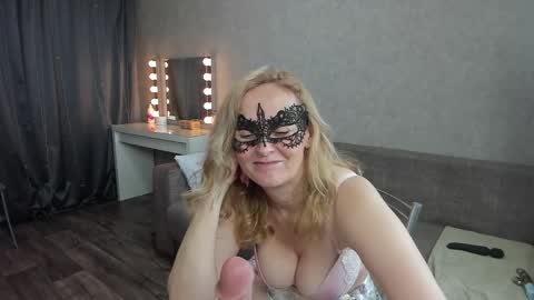 Snapshot of best__angelica chatting on January 20, 2025, 1:00 pm best__angelica online show from January 20, 2025, 1:00 pm