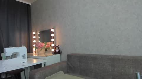 Snapshot of best__angelica chatting on February 10, 2025, 12:50 pm best__angelica online show from February 10, 2025, 12:50 pm