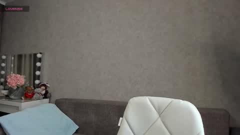 best__angelica online show from November 30, 2025, 5:39 pm