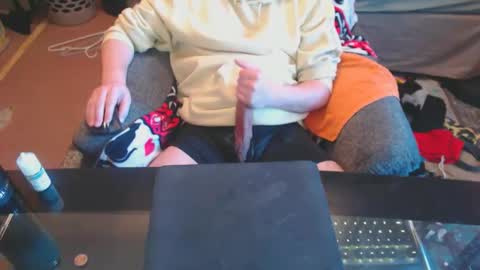 Snapshot of best_kept_secret23 chatting on March 9, 2026, 4:33 pm Best Kept Secret23 online show from March 9, 2026, 4:33 pm