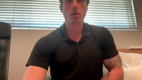 Snapshot of bestcoast35 chatting on March 10, 2025, 5:50 pm Bestcoast3579 online show from March 10, 2025, 5:50 pm