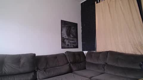 bestmuscle online show from December 18, 2025, 3:29 pm