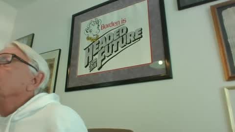 bestshot1951 online show from January 22, 2025, 8:06 pm