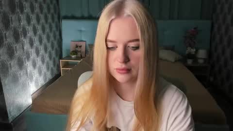 Snapshot of betany_foks chatting on May 25, 2026, 1:11 am Betany online show from May 25, 2026, 1:11 am