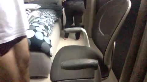 Virtual Gentleman online show from November 26, 2025, 1:45 pm