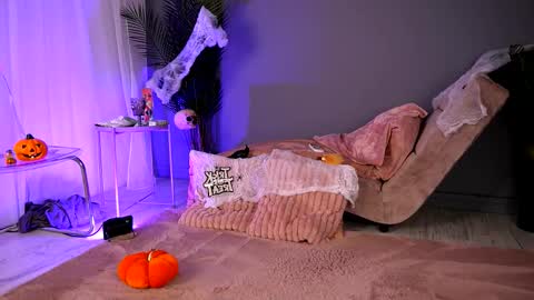 Betty online show from October 28, 2025, 4:05 am