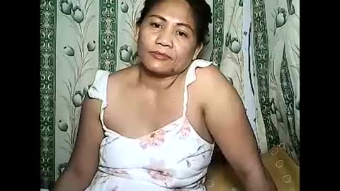 betty_83 online show from December 17, 2024, 2:33 pm