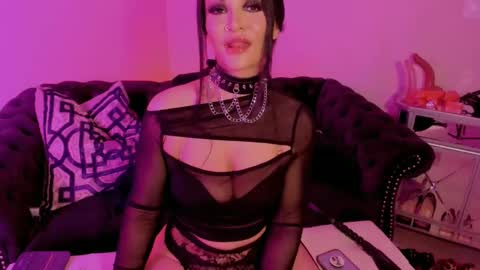 NatashaxoBangs online show from February 14, 2025, 4:37 am