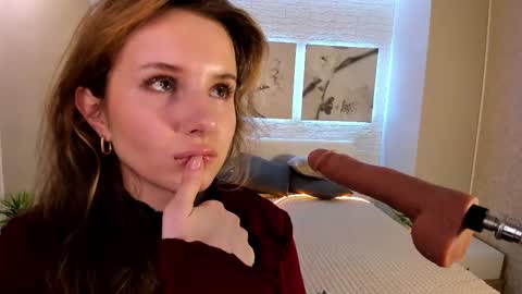 Betty online show from November 23, 2025, 8:19 pm