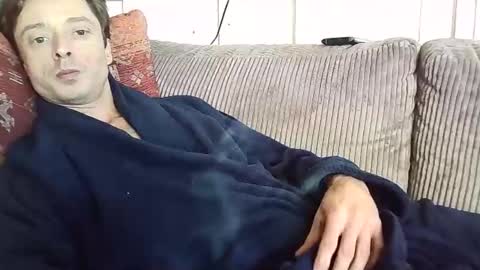 . online show from November 9, 2025, 11:30 am