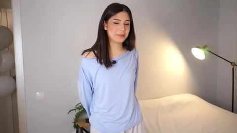 Snapshot of beverleymonninger chatting on October 20, 2025, 3:34 pm Emily online show from October 20, 2025, 3:34 pm