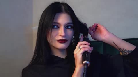 Snapshot of beverlyyork chatting on February 18, 2026, 6:48 pm Beverly online show from February 18, 2026, 6:48 pm