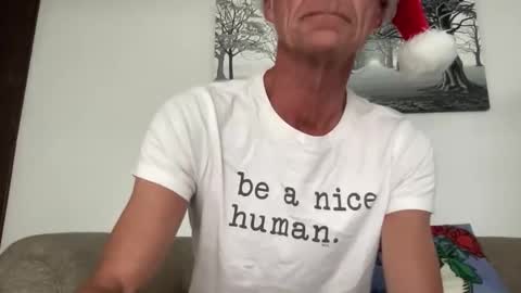 bgrade online show from December 19, 2025, 8:16 pm