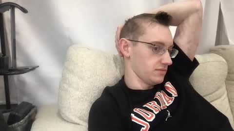 Robbie online show from April 10, 2026, 12:49 am