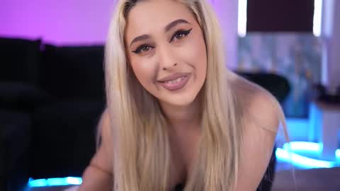 Snapshot of bia_kristal chatting on September 20, 2025, 3:13 pm Biia online show from September 20, 2025, 3:13 pm