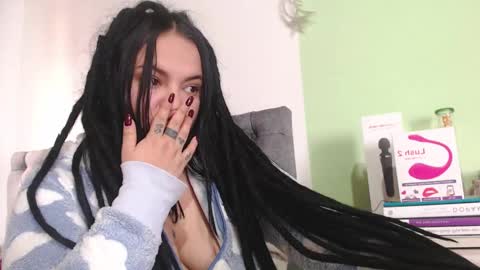 BiaBia online show from December 25, 2024, 4:43 pm