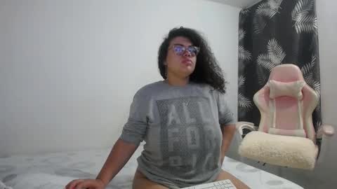 Snapshot of bianca_boobs chatting on November 26, 2025, 9:21 am Bianca Tuesday to Sunday from 2am to 6am UTC-5 online show from November 26, 2025, 9:21 am