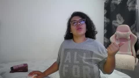 Snapshot of bianca_boobs chatting on December 20, 2025, 9:27 am Bianca Tuesday to Sunday from 2am to 6am UTC-5 online show from December 20, 2025, 9:27 am