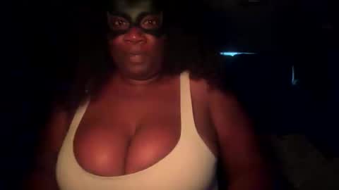 Snapshot of bianca_davis chatting on October 29, 2025, 5:20 am Bianca D online show from October 29, 2025, 5:20 am