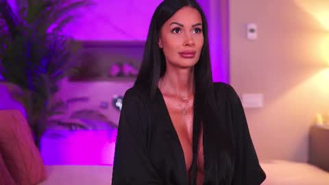 Bianca online show from July 6, 2026, 4:42 pm