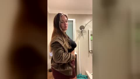 Snapshot of biancadelmar chatting on January 12, 2026, 3:12 am Bianca online show from January 12, 2026, 3:12 am