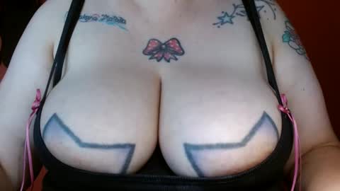 bianca online show from February 18, 2025, 3:43 pm