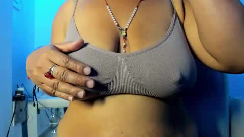 bibiana_js_ online show from February 17, 2026, 4:24 pm