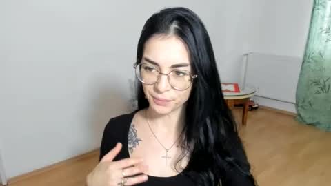 innasugarwild online show from January 10, 2025, 6:31 am