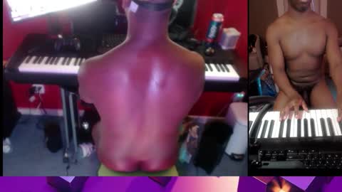 BicepsandFrot online show from February 3, 2026, 6:40 am