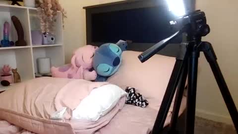 big_babe304 online show from May 27, 2026, 2:30 am