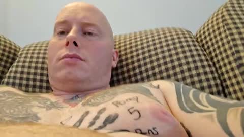 Snapshot of big_mat1988 chatting on March 9, 2025, 8:31 pm big_mat1988 online show from March 9, 2025, 8:31 pm