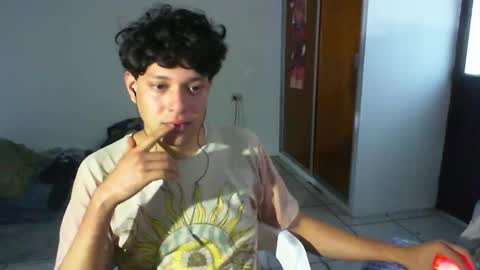 Snapshot of big_ryan18 chatting on December 2, 2025, 11:45 pm Ryan online show from December 2, 2025, 11:45 pm