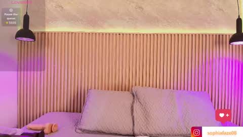 Snapshot of big_tits_in_your_face chatting on December 17, 2025, 8:37 pm Tell me Sophia online show from December 17, 2025, 8:37 pm