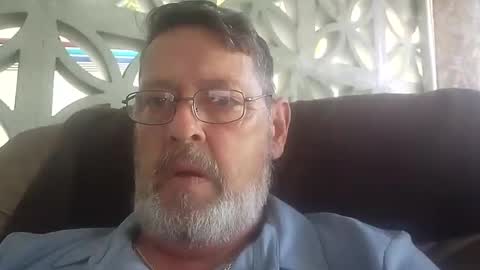 Snapshot of bigal9816192 chatting on October 8, 2025, 5:43 pm bigal9816192 online show from October 8, 2025, 5:43 pm