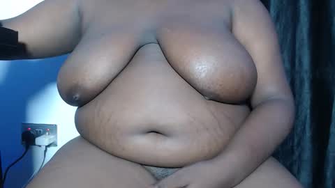 bella online show from November 17, 2025, 7:19 pm