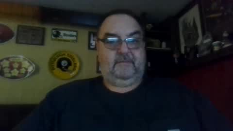 Snapshot of bigbear1971 chatting on December 3, 2024, 3:09 am bigbear1971 online show from December 3, 2024, 3:09 am