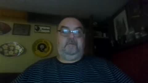 Snapshot of bigbear1971 chatting on December 7, 2024, 8:05 pm bigbear1971 online show from December 7, 2024, 8:05 pm