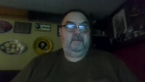 Snapshot of bigbear1971 chatting on December 8, 2024, 10:03 pm bigbear1971 online show from December 8, 2024, 10:03 pm