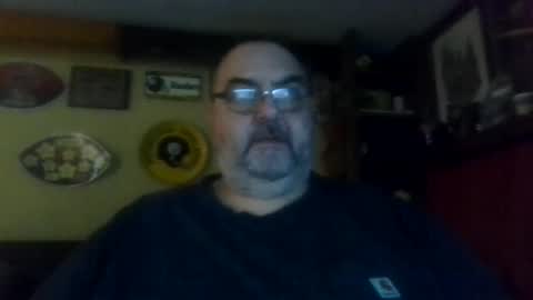 Snapshot of bigbear1971 chatting on December 15, 2024, 10:15 pm bigbear1971 online show from December 15, 2024, 10:15 pm