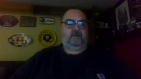 Snapshot of bigbear1971 chatting on December 17, 2024, 1:18 am bigbear1971 online show from December 17, 2024, 1:18 am