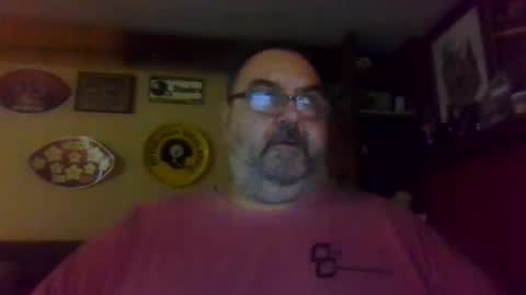 Snapshot of bigbear1971 chatting on December 21, 2024, 8:43 pm bigbear1971 online show from December 21, 2024, 8:43 pm