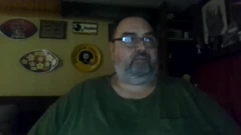 Snapshot of bigbear1971 chatting on January 1, 2025, 8:47 pm bigbear1971 online show from January 1, 2025, 8:47 pm