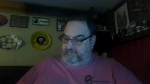 Snapshot of bigbear1971 chatting on January 4, 2025, 12:05 am bigbear1971 online show from January 4, 2025, 12:05 am