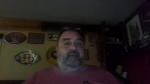 Snapshot of bigbear1971 chatting on January 4, 2025, 4:01 am bigbear1971 online show from January 4, 2025, 4:01 am